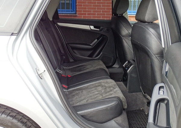 Audi A4 cena 35900 przebieg: 284000, rok produkcji 2010 z Racibórz małe 254